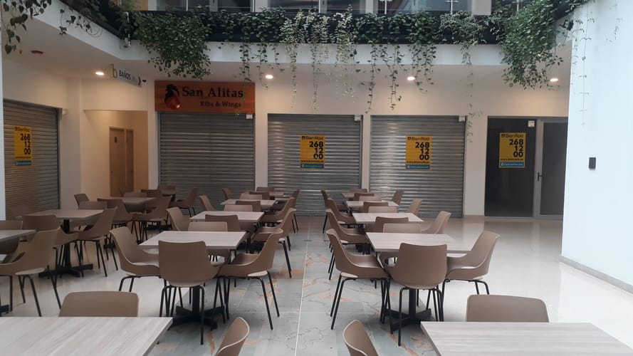 Local en venta en Boston, Medellín, 16 m² · foto 2 de 6