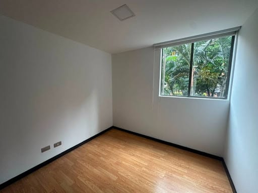 Apartamento de 3 alcobas en arriendo en Pontevedra, Envigado, 78 m² · foto 9 de 18