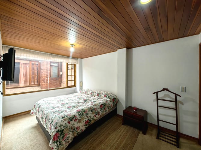 Apartamento de 3 alcobas en venta en Chicó Reservado, Bogotá, 100 m² · foto 10 de 16