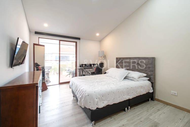 Casa de 3 alcobas en venta en Pontevedra, Bogotá, 310 m² · foto 16 de 20