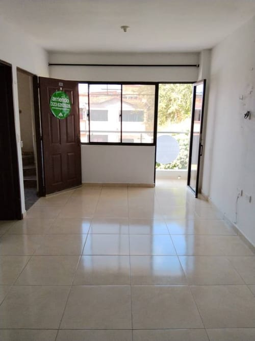 Apartamento de 3 alcobas en arriendo en Villas De San Juan, Girón, 65 m² · foto 2 de 11
