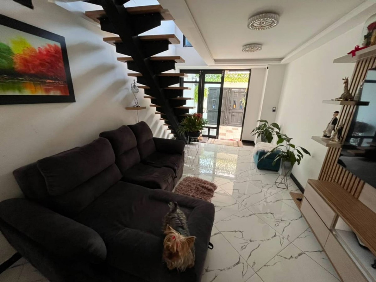 Casa en venta en Villa Del Rosario, Bogotá · foto 4 de 24