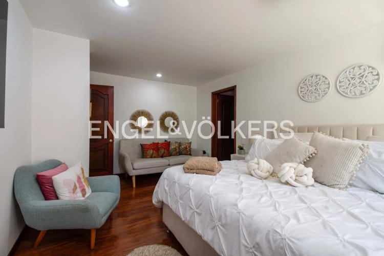 Apartamento de 3 alcobas en venta en Chicó Reservado, Bogotá, 187 m² · foto 13 de 17