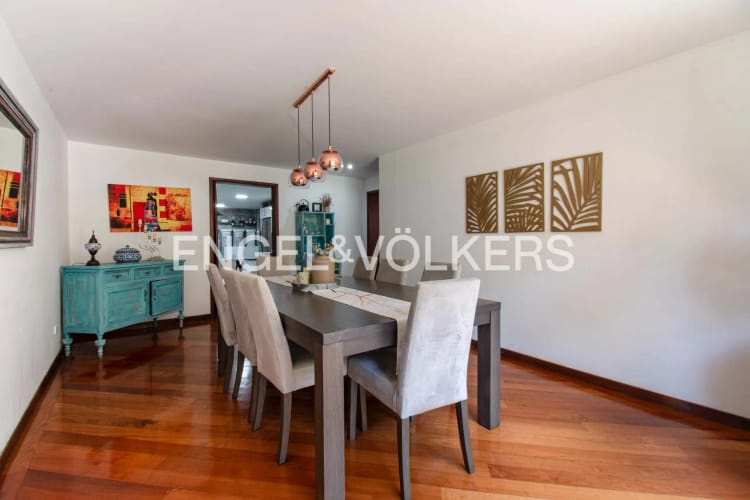 Apartamento de 3 alcobas en venta en Chicó Reservado, Bogotá, 187 m² · foto 4 de 17