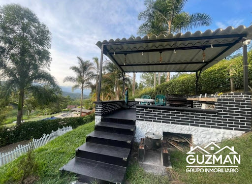 Casa en venta en Kilometro 41, Manizales · foto 2 de 19