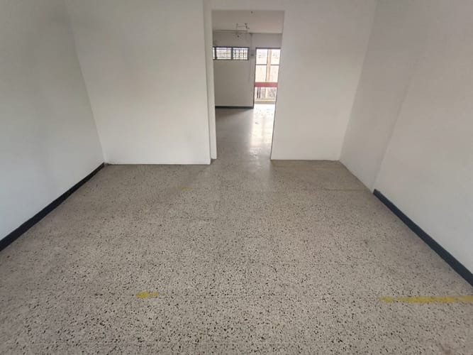 Bodega en arriendo en La Candelaria, Medellín, 36 m² · foto 5 de 7