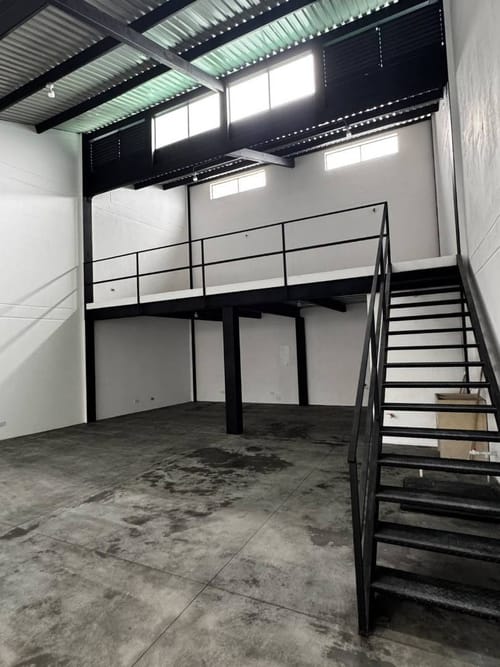 Bodega en arriendo en San Benito, Villavicencio, 231 m² · foto 3 de 9