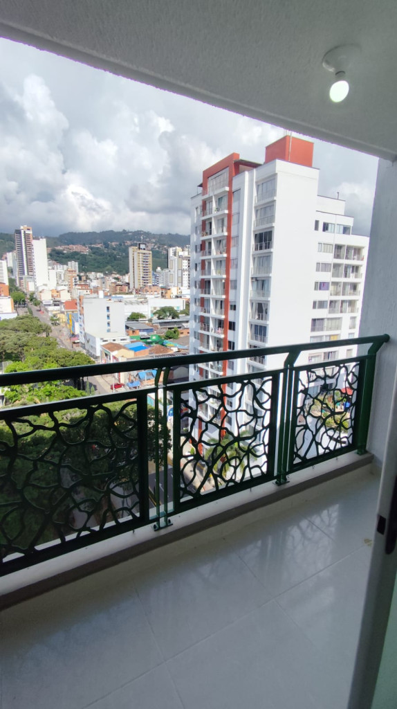 Apartamento en arriendo en Antonia Santos Centro, Bucaramanga · foto 3 de 24