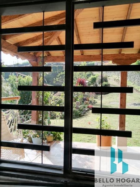 Casa de 3 alcobas en venta en La Industrial, Marinilla, 1470 m² · foto 3 de 9