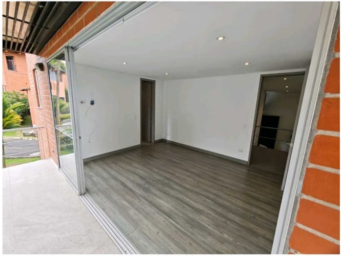 Casa de 5 alcobas en venta en Aves Maria, Medellín, 470 m² · foto 17 de 20