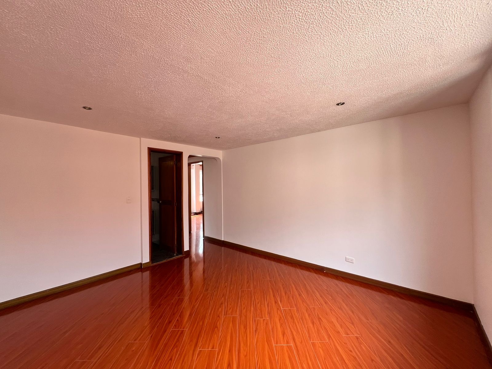 Apartamento en arriendo en Santa Barbara, Bogotá · foto 15 de 16