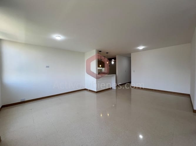 Apartamento de 2 alcobas en arriendo en Santa María De Los Ángeles, Medellín, 65 m² · foto 5 de 14
