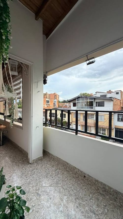 Apartamento de 2 alcobas en arriendo en Calasanz, Medellín, 75 m² · foto 11 de 24