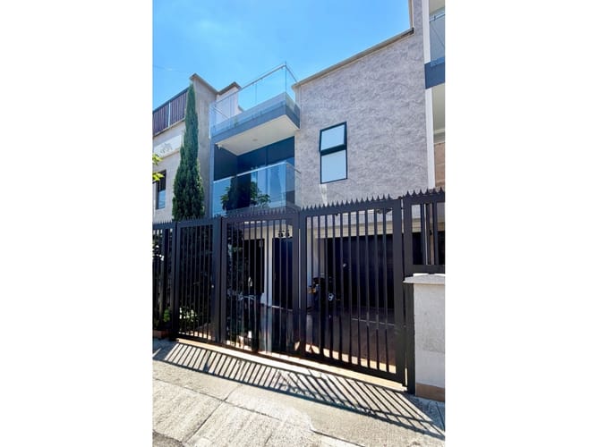 Casa de 6 alcobas en venta en Las Mercedes, Palmira, 300 m² · foto 2 de 24