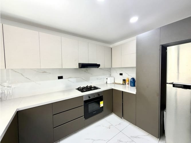 Casa de 6 alcobas en venta en Las Mercedes, Palmira, 300 m² · foto 9 de 24