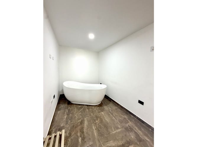 Casa de 6 alcobas en venta en Las Mercedes, Palmira, 300 m² · foto 11 de 24