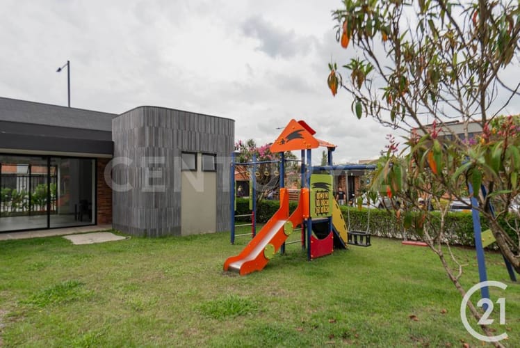 Apartamento de 3 alcobas en venta en Lomitas, La Ceja, 135 m² · foto 3 de 13
