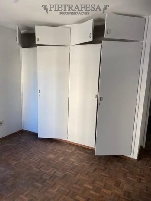 Apartamento en alquiler, 3 dormitorios, 1 baño, terraza. Cordón. · Foto 5