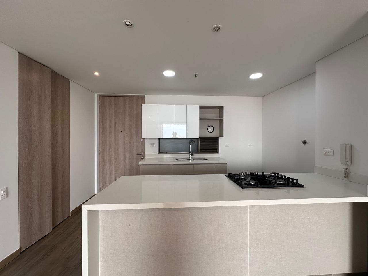 Apartaestudio en arriendo en El Poblado, Medellín · foto 6 de 14