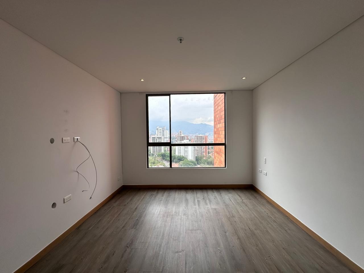 Apartaestudio en arriendo en El Poblado, Medellín · foto 10 de 14