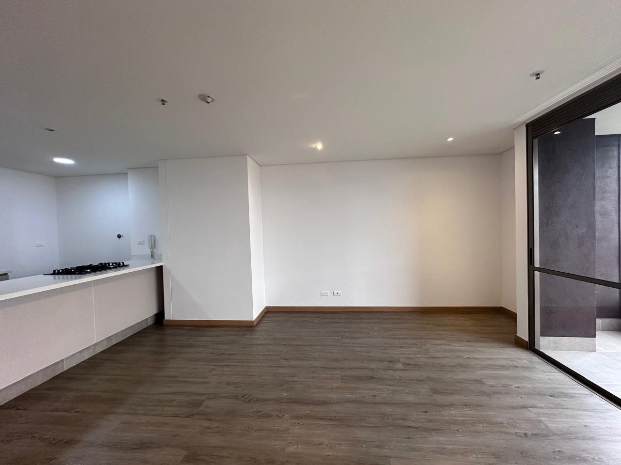 Apartaestudio en arriendo en El Poblado, Medellín · foto 3 de 14