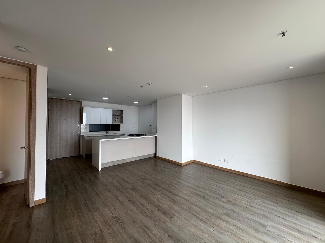 Apartaestudio en arriendo en El Poblado, Medellín · foto 4 de 14