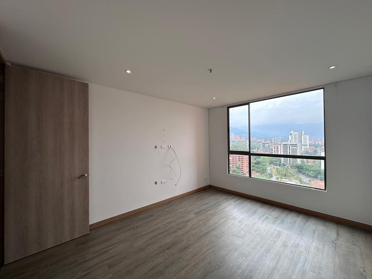 Apartaestudio en arriendo en El Poblado, Medellín · foto 8 de 14