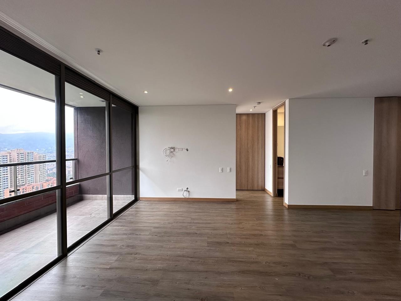 Apartaestudio en arriendo en El Poblado, Medellín · foto 2 de 14