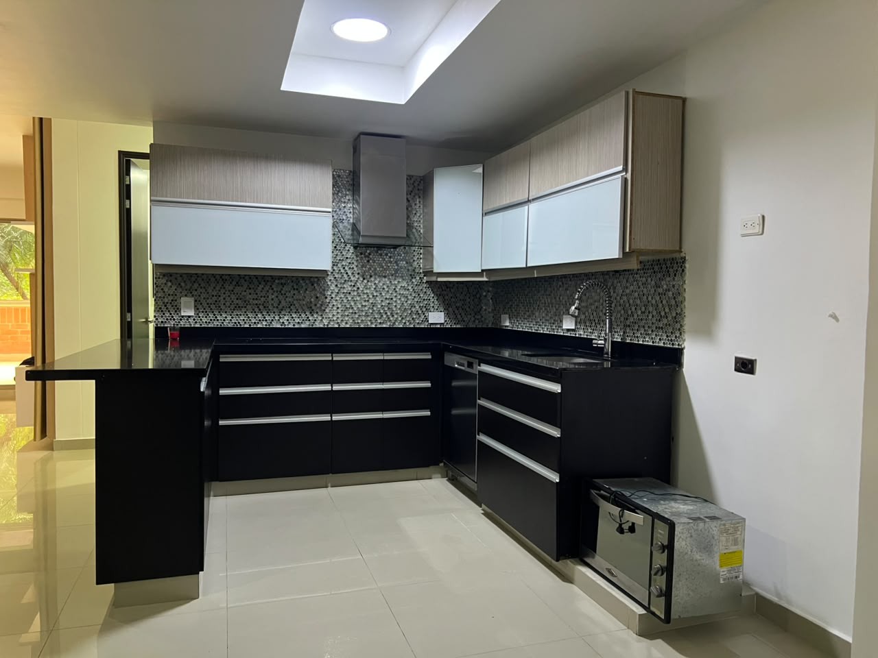 Apartamento en venta en Loma Benedictinos, Medellín · foto 2 de 18