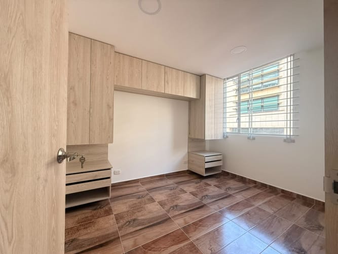 Apartaestudio en arriendo en Santa Barbara Centro, Bogotá, 35 m² · foto 10 de 16