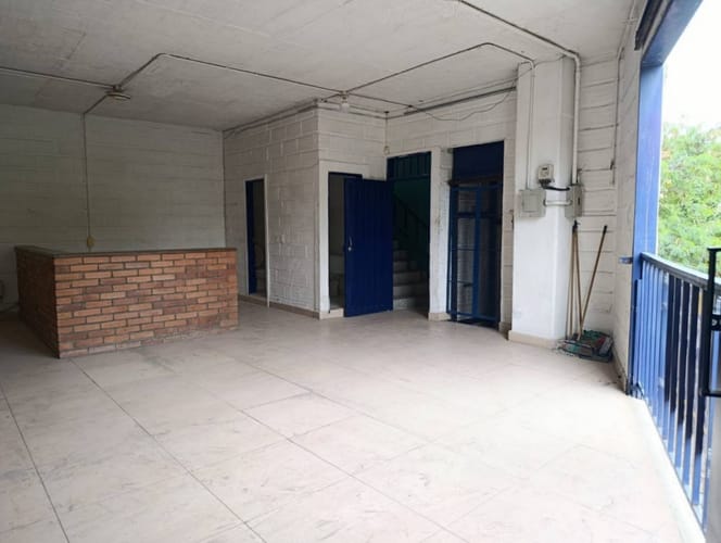 Bodega en arriendo en Laureles, Medellín, 150 m² · foto 3 de 8