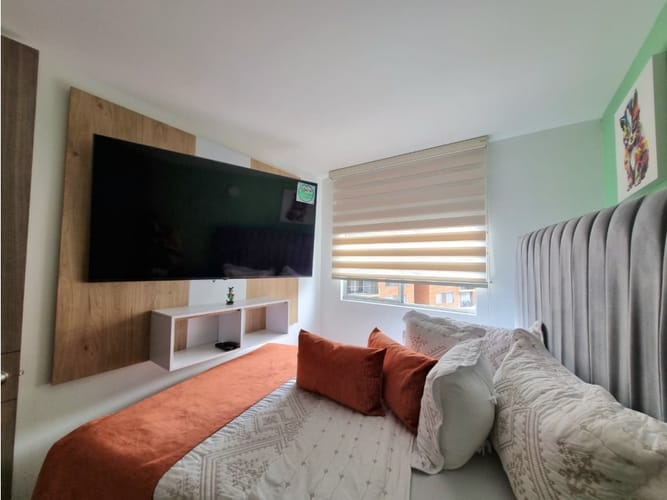 Apartamento de 3 alcobas en venta en La Magnolia, Madrid, 70 m² · foto 10 de 24