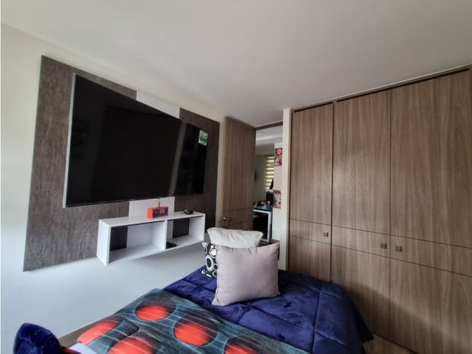 Apartamento de 3 alcobas en venta en La Magnolia, Madrid, 70 m² · foto 12 de 24