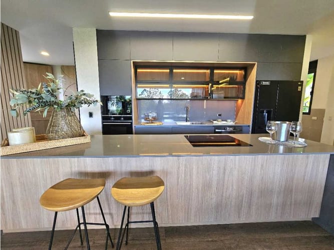 Apartamento de 3 alcobas en venta en Llano Grande, Medellín, 199 m² · foto 8 de 16
