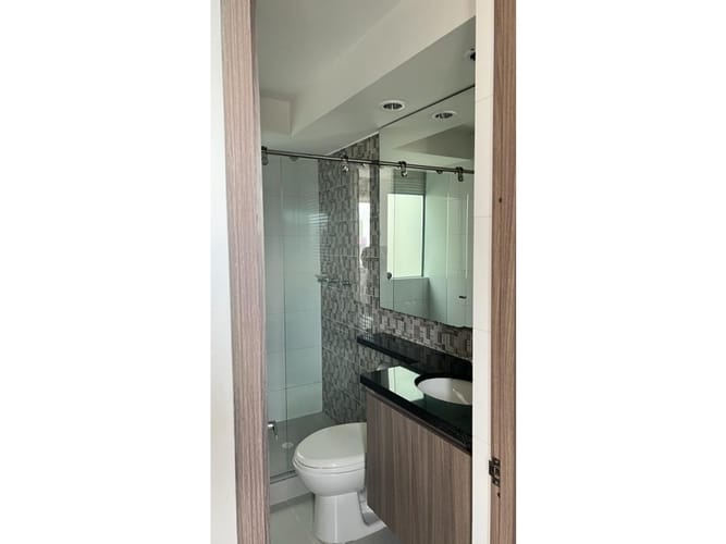 Apartamento de 3 alcobas en venta en La Magnolia, Madrid, 70 m² · foto 19 de 24