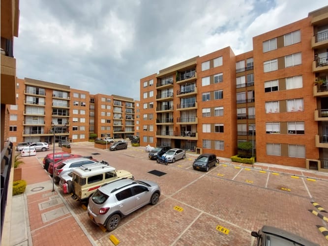 Apartamento de 3 alcobas en venta en La Magnolia, Madrid, 70 m² · foto 24 de 24