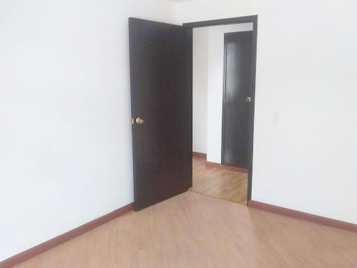 Apartamento de 3 alcobas en venta en Santa Barbara, Bogotá, 130 m² · foto 8 de 21