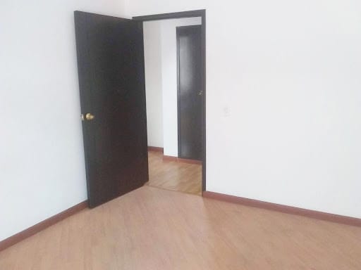 Apartamento de 3 alcobas en venta en Santa Barbara, Bogotá, 130 m² · foto 10 de 21