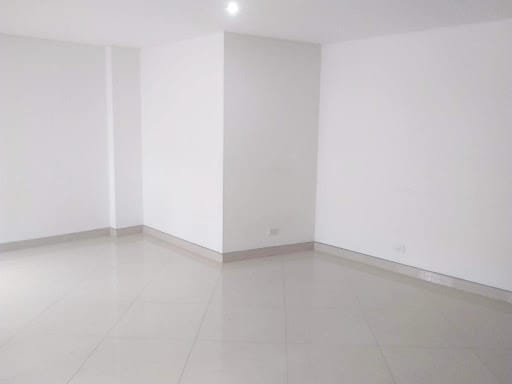 Apartamento de 3 alcobas en venta en Santa Barbara, Bogotá, 130 m² · foto 18 de 21