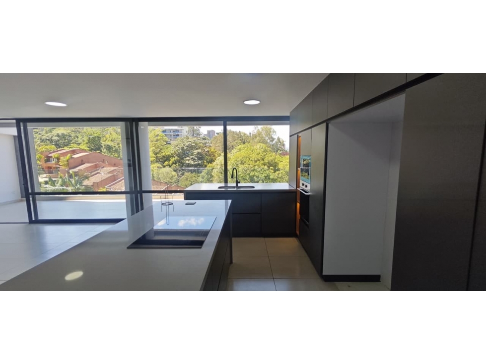Apartamento en arriendo en El Tesoro, Medellín · foto 9 de 22