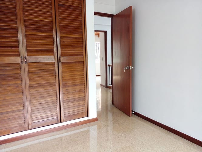 Casa de 4 alcobas en venta en La Pradera, Envigado, 204 m² · foto 16 de 20