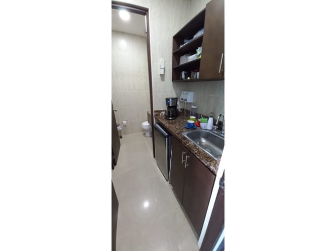 Oficina en arriendo en Bocagrande, Cartagena, 42 m² · foto 7 de 8