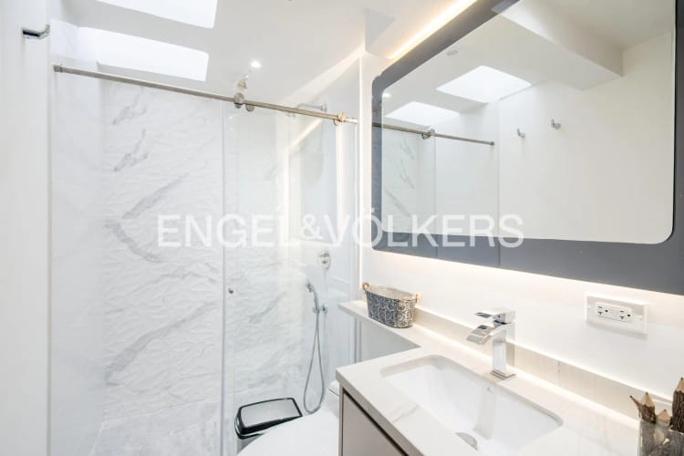 Apartamento de 4 alcobas en venta en Chicó Reservado, Bogotá, 254 m² · foto 12 de 16