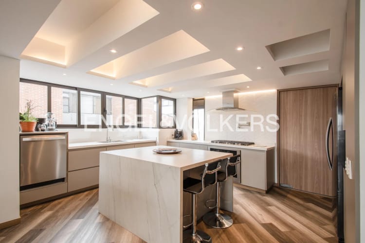 Apartamento de 4 alcobas en venta en Chicó Reservado, Bogotá, 254 m² · foto 5 de 16