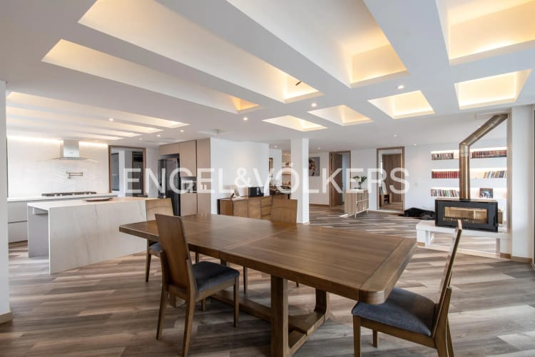 Apartamento de 4 alcobas en venta en Chicó Reservado, Bogotá, 254 m² · foto 3 de 16