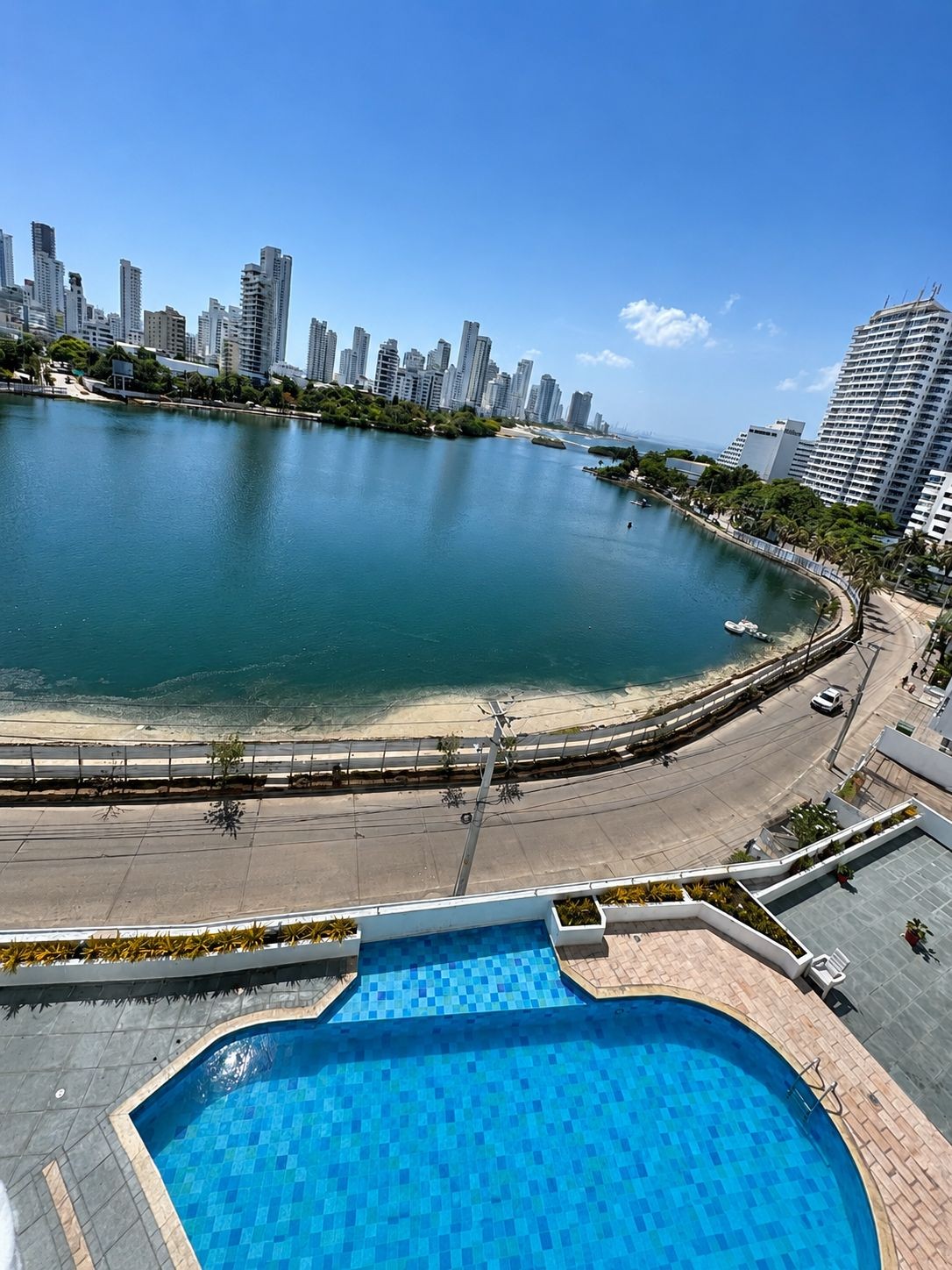 Apartamento en arriendo en El Laguito, Cartagena · foto 8 de 10