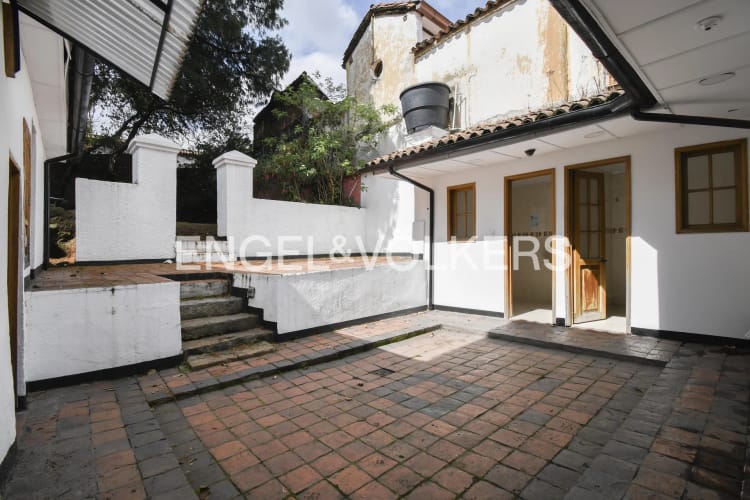 Casa en venta en La Candelaria, Bogotá, 404 m² · foto 7 de 10