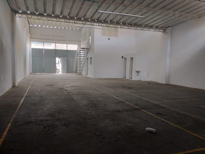 Bodega en arriendo en Garcia Rovira, Bucaramanga, 242 m² · foto 6 de 16
