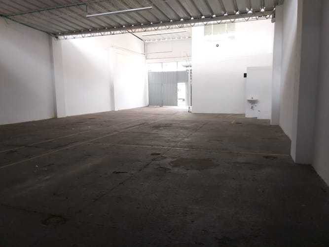 Bodega en arriendo en Garcia Rovira, Bucaramanga, 242 m² · foto 9 de 16