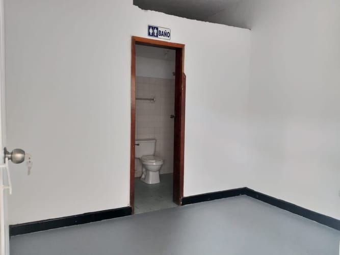Bodega en arriendo en Garcia Rovira, Bucaramanga, 242 m² · foto 13 de 16